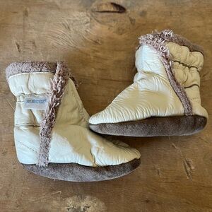Robeez Baby Booties